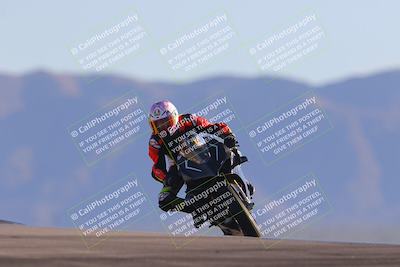 media/Nov-06-2023-Moto Forza (Mon) [[ce023d0744]]/3-Intermediate Group/Session 5 (Turn 9)/